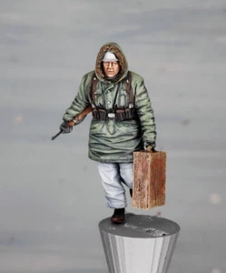 1/35 gebaut und bemalt WWII Deutscher Soldat - Bild 1 von 4