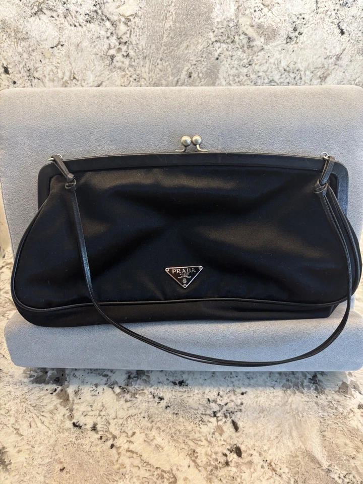 bolsos prada auténticos usados Foto 1 de 4