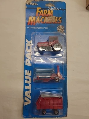 ETRL vintage tractor implement set 1/64 7130 case international value pack#1094 - Image 1 of 4