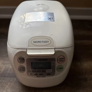Arrocera Zojirushi Modelo NS-JCC10 Neuro Difusa - 5 Tazas Hecha en Japón Probada - Imagen 1 de 8