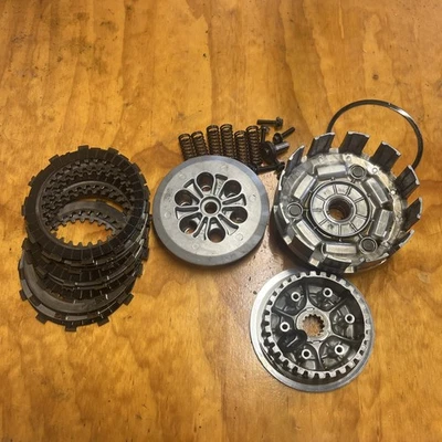 2004-2009 Yamaha YFZ450 Clutch Complete Basket Hub 5D3-16150-00-00 OEM - Image 1 of 4