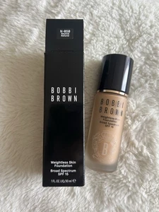 Base para piel sin peso Bobbi Brown FPS 15 - N-050 neutra natural - Imagen 1 de 1