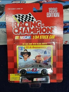 1996 Racing Champions Richard Petty 25th Anniversary Silver Car 1/64 - Picture 1 of 2