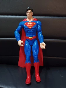 Figura de 12" de DC Comics de Superman brazos y piernas articulados - Imagen 1 de 4