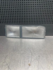 PLASTICA DX VW PASSAT 94 HELLA - Picture 1 of 4