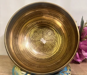 Full Mantra with Doorje Carved Singing Bowls- Bowl For Chakra Balancing-Yoga - Picture 1 of 4