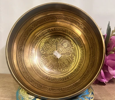 Vollmantra mit Doorje geschnitzten Klangschalen - Schale für Chakra Ausgleich - Yoga - Bild 1 von 4