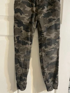 Levis Camo Jogger Pants Boys Size 8 Elastic Waist Ankles Red Tag 5 - Picture 1 of 11