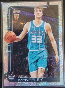 Liam McNeeley RC Nr. 229 Glitter Parallel 2025 Topps Flagship - Bild 1 von 2