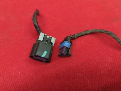 2002 - 2005 Saturn / Pontiac / Alero / Chevrolet 2.2L Throttle Body - PIGTAILS - Image 1 of 4