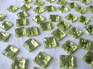 100 Acryl-Strass-Glitzersteine, 8mm,zum Aufnähen, lindgrün  St 02 - Zdjęcie 1 z 3