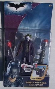 BATMAN IL CAVALIERE OSCURO. PUNCH PACKING THE JOKER ACTION FIGURE. NOC - Foto 1 di 2