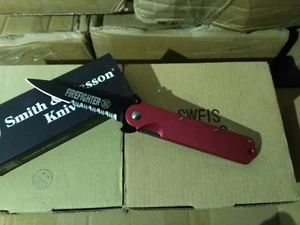 Smith & Wesson Feuerwehr Messer Firefighter Taschenmesser - Picture 1 of 2