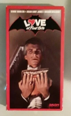 george hamilton  LOVE AT FIRST BITE  susan saint james  VHS VIDEOTAPE  - Image 1 of 2