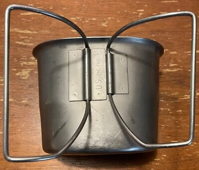 US Military Surplus 1-Quart Metal Canteen Cup w/ Butterfly Wire Handle GC - Image 1 of 4
