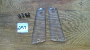 Radom Vis 35 P-35 Sweetheart Grips Original WWII 9mm W/ Screws - Picture 1 of 2