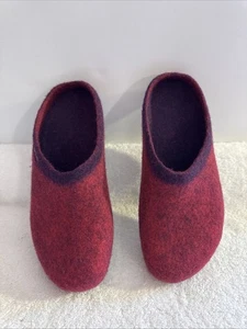 Magicfelt Slippers size 38EU us 7 Woman’s Purple/pink Wool - Picture 1 of 4