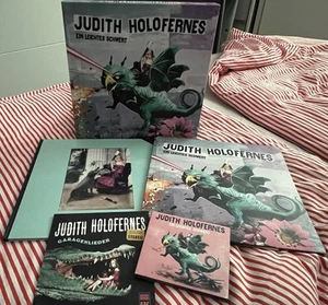 JUDITH HOLOFERNES - Ein Leichtes Schwert - Die Schwere Box. Neuwertig - Bild 1 von 1