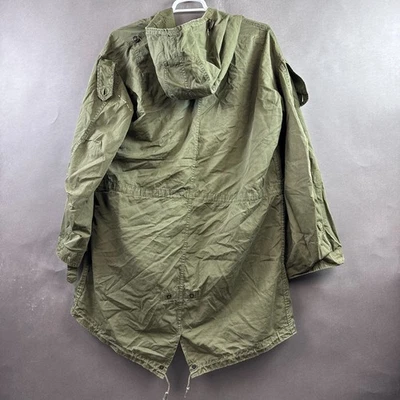 US Military Parka Mens Large Green M1951 Fishtail Parka Shell Korean War Army - Image 1 of 4