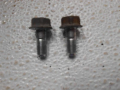 2011 凯迪拉克 CTS 前卡钳螺栓左 LH 或右右手 — 第 1/4 张图片