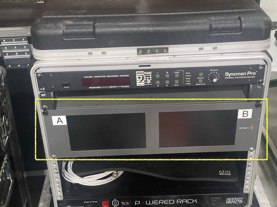 Blackmagic Design Smartview Duo dual 8” 3G/HDSDI Rackmount monitor panel - Image 1 of 1