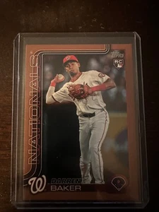 2025 Topps Series 2 Darren Baker RC Gold /2025 Washington Nationals Rookie - Bild 1 von 2
