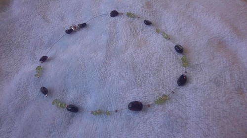 VETEMENTS Collana Filo Perline Nere e Cristalli Verdi su Cavo Argento 17 pollici