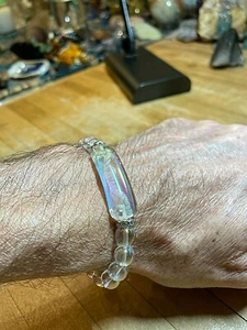 Engel Aura Quarz Kristall mit Swarovski Kristall Akzenten Mala Style Armband - Bild 1 von 12