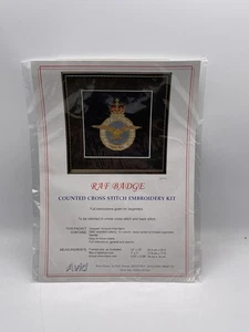 Avid RAF Royal Air Force Abzeichen gezählt Kreuzstich Stickpackung 10x10" - Bild 1 von 3