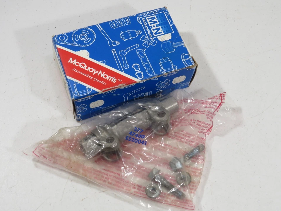 Par de mangas de ajuste McQuay Norris ES2004S Tie Rod 67-73 Cougar 65-73 Mustang Foto 1 de 4