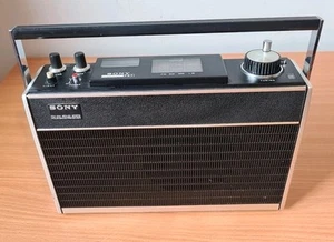 Receptor de cuatro bandas vintage Sony TFM-8601L FM AM funcionando - Imagen 1 de 16
