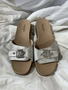 DONNA 8 1/2 sandali slide medi DR. SCHOLL'S fibbia/icona isola - Foto 1 di 6