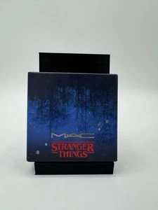 MAC X STRANGER THINGS Powder Blush HE LIKES IT COLD Ltd Ed 6 gm NEW - Picture 1 of 5