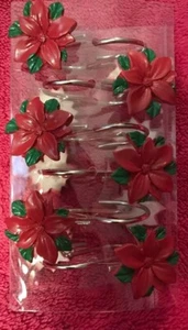 Juego de 12 ganchos de cortina de ducha de cerámica y metal rojo de Navidad ¡NUEVO! - Imagen 1 de 3