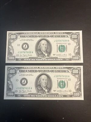 Two Uncirculated Sequential Small Head $100 bills - Series 1977 - Image 1 of 2