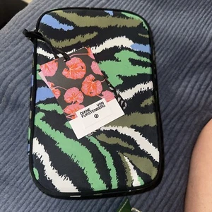 Diane Von Furstenberg Jewelry Organizer Small Zippered Bag Green Zebra - Picture 1 of 7