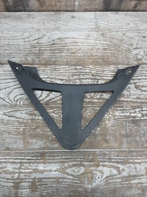 05 05-06 Triumph Sprint ST 1050 2005 cubierta inferior delantera panel moldura carenado Foto 1 de 4