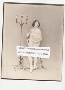 TARJETA DE EXPOSICIÓN ARCADE ORIGINAL DE 1920 FOTO DE ARCHIVO PINUP GGA GLAMOUR "EXÓTICOS" #11 - Imagen 1 de 1