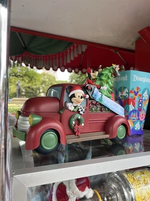 Camión de Navidad Disney Mickey Goofy Holiday NUEVO 2025 PREVENTA 🎄 Foto 1 de 3