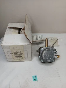 RIELLO OEM 3007802 (C7001010) Heizölpumpe F3-F15 Neu im Karton - Bild 1 von 8