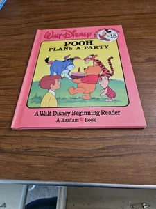 Winnie the Pooh Book Pooh Plans a Party Walt Disney Fun to Read Volume 18 VG - Picture 1 of 2