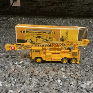 NZG Ingersoll-Rand T-4W Drillmaster 1:50 Scale Diecast Model No. 229 Damaged - Picture 1 of 21