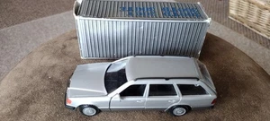 Conrad 1/35 No.1503 MERCEDES BENZ  300TD ESTATE  Metallic Silver BOXED - Picture 1 of 14