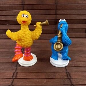 2 Wilton Sesame Street Cake Topper Decorations Big Bird Cookie Monster Toys - Picture 1 of 7
