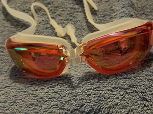 Sbeedo Schwimmbrille mit T Ohrstöpsel kein Auslaufen Antibeschlag UV-Schutz. Rot - Bild 1 von 4