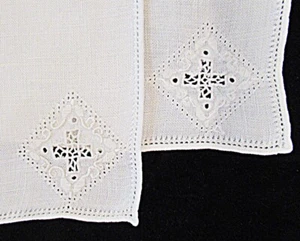 Servietten 03 Menge von zwei (2) Zeichnung Kreuzmaß 13" x13-1/2" - Bild 1 von 2