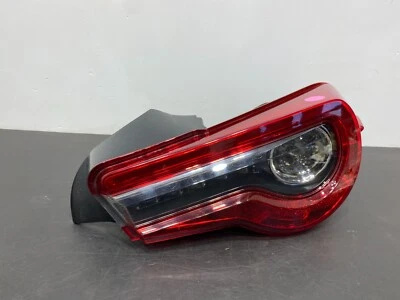Subaru BRZ 2017 OEM pasajero derecho led luz trasera lámpara trasera usada Foto 1 de 4