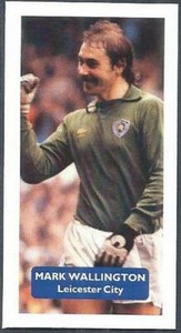 SCORE SOCCER STARS- #057-LEICESTER CITY-MARK WALLINGTON