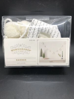 Guirnalda Wondershop PEACE Banner Plateada Blanca Tejida Blanco Cordón 6 Pies Pompones Foto 1 de 4