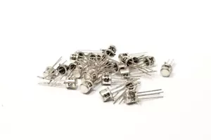 Lot of 10 Brand New 3N204 Dual Gate MOSFET TO72 Case - Picture 1 of 4